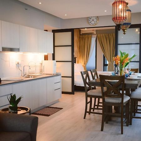 Petronella Suites Apartment @ Jesselton Quay Kota Kinabalu Luaran gambar
