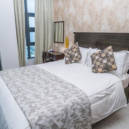 Petronella Suites Apartment @ Jesselton Quay Kota Kinabalu Luaran gambar