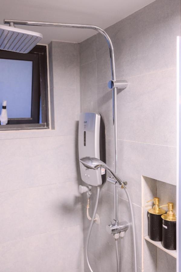 Petronella Suites Apartment @ Jesselton Quay Kota Kinabalu Luaran gambar