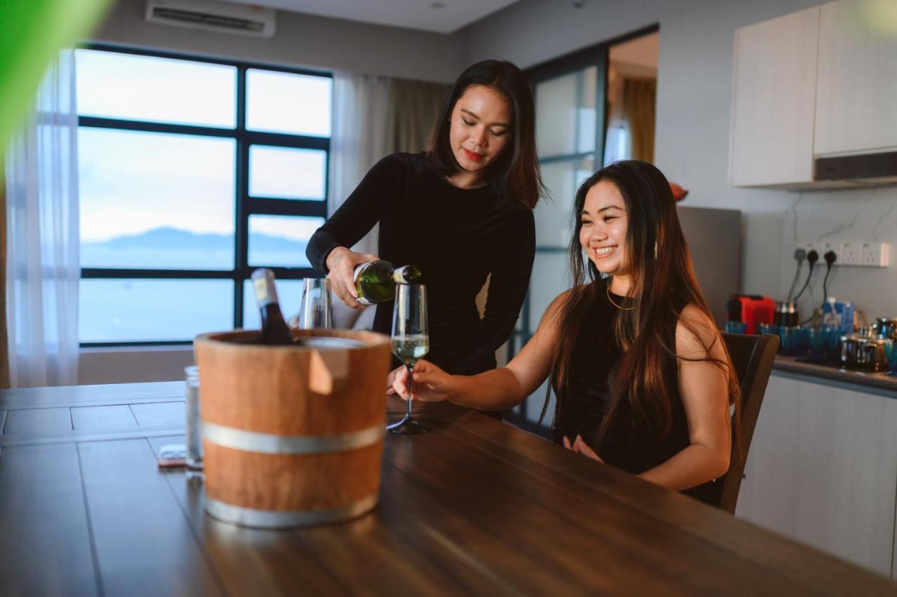 Petronella Suites Apartment @ Jesselton Quay Kota Kinabalu Luaran gambar
