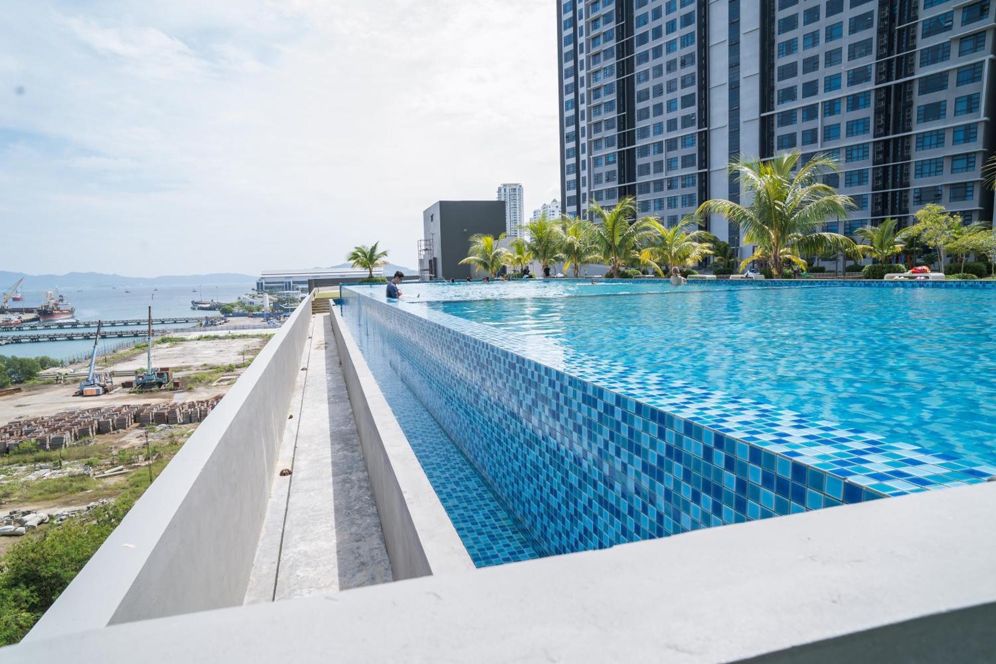 Petronella Suites Apartment @ Jesselton Quay Kota Kinabalu Luaran gambar