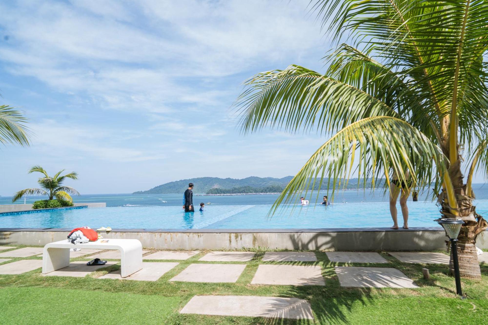 Petronella Suites Apartment @ Jesselton Quay Kota Kinabalu Luaran gambar